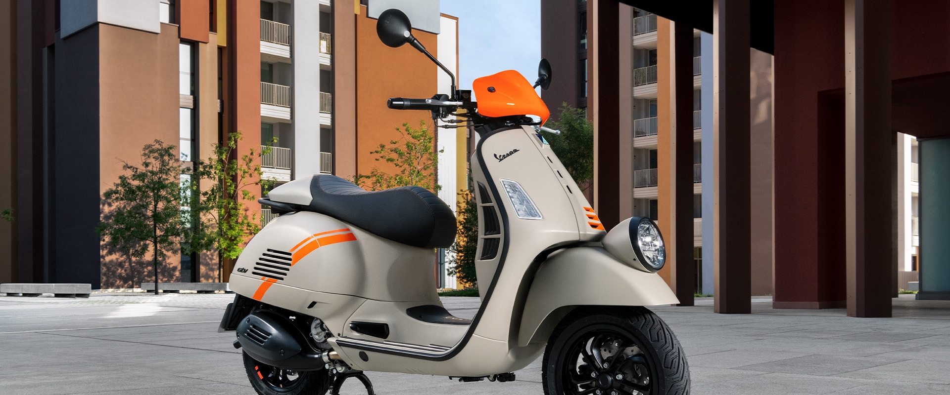 Casco Vespa Visor 3.0 Sabbia Q01 Luc S - Helmets -  - Order  scooter parts, moped parts and accessories